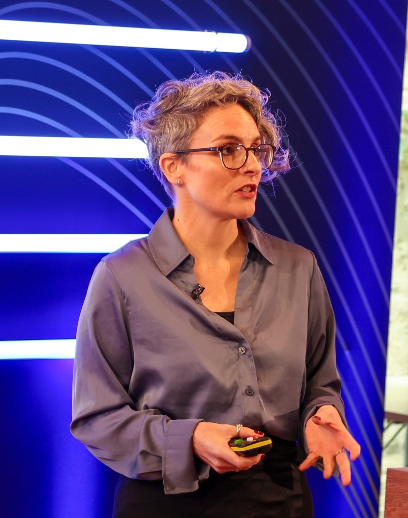 Kelly Webb-Davies presenting at an OUP event